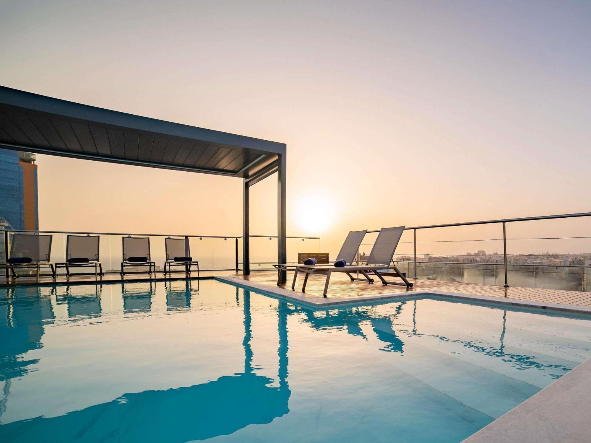 Отель Mercure Malta